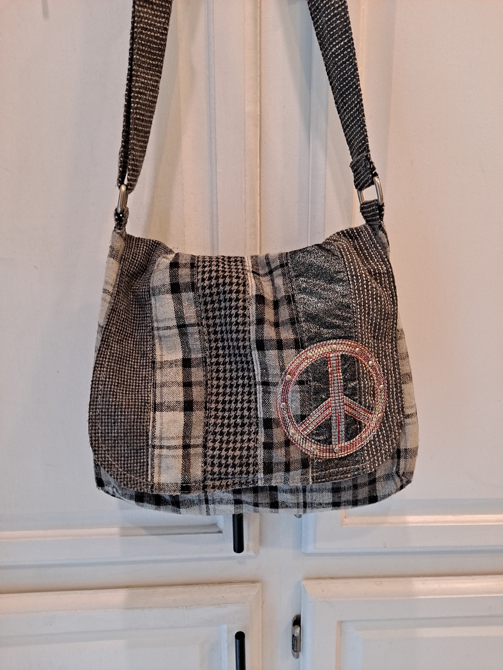 Global Design Y2k 2010 Boho Hippie Peace Sign Patchwork Bag Black Gray Messenger